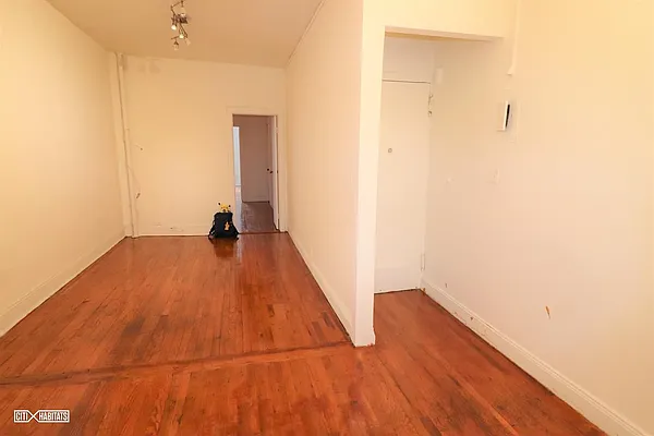 Rented by Citi Habitats | media 26