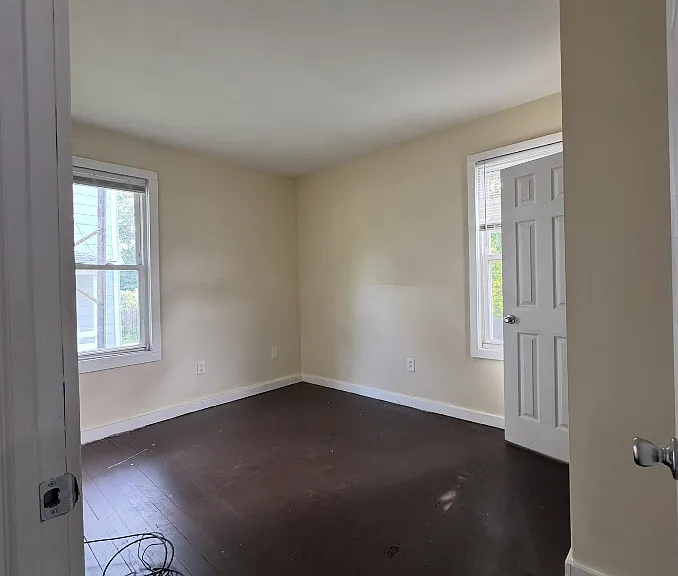 144-146 Montauk Ave — Photo 11