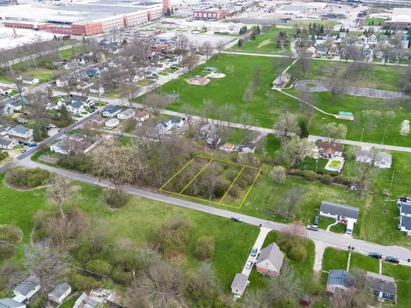 3702 Rodgers Ave, Fort Wayne, IN 46803