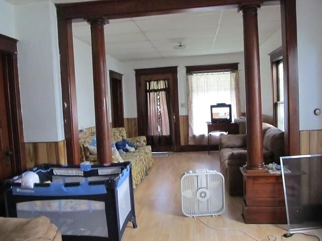 2nd image of 314 W 1st St