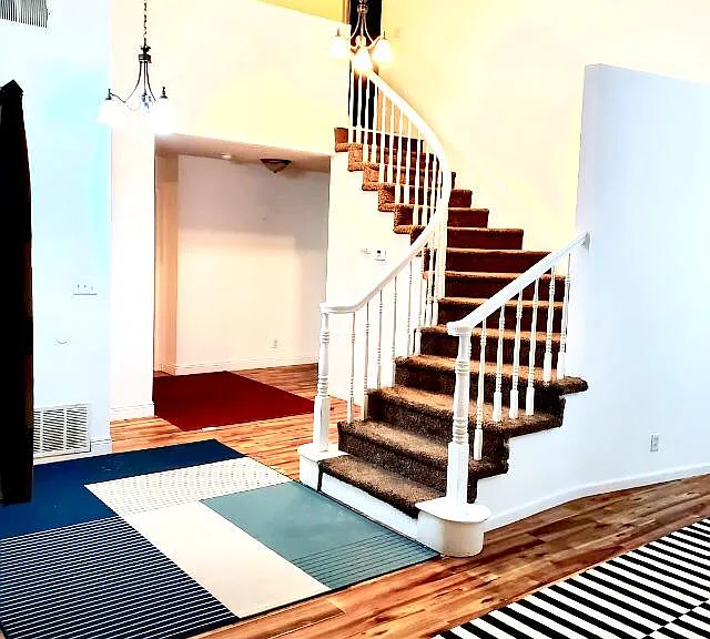 4752 Grandview Dr — Photo 16