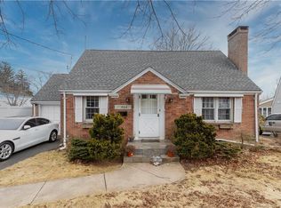 464 S Main St, West Hartford, CT 06110