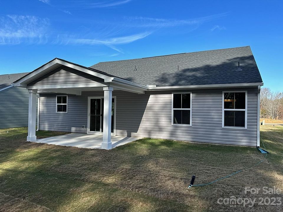2nd image of 527 Grandiflora Ave