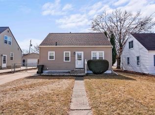 1150 E Mitchell Ave, Waterloo, IA 50702