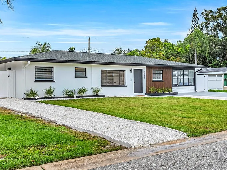 1921 Fern Ave — Photo 5
