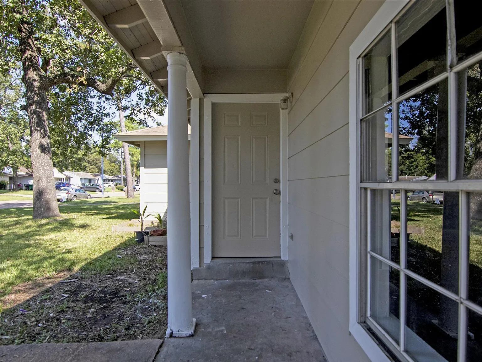 3 bed, 1.0 bath, 1252 sqft, $1,395 — Photo 4
