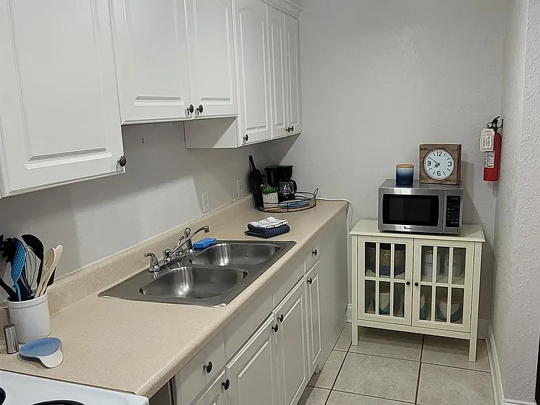 407 S Melville Ave #1 — Photo 6