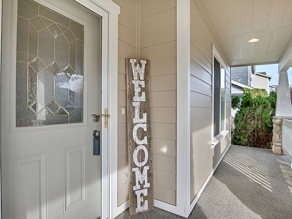 2nd image of 13616 116th Avenue Ct E