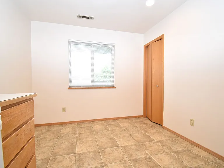 8 Michael Grove Ave #14 — Photo 7