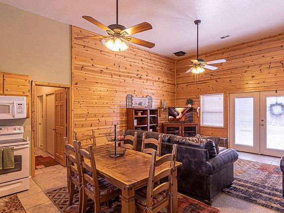 4th image of 1042 S Hunter Creek Dr #1