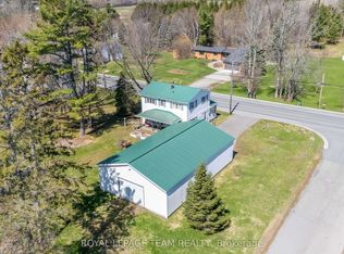 12106 Lakeshore Dr, South Dundas, ON K0C 1X0