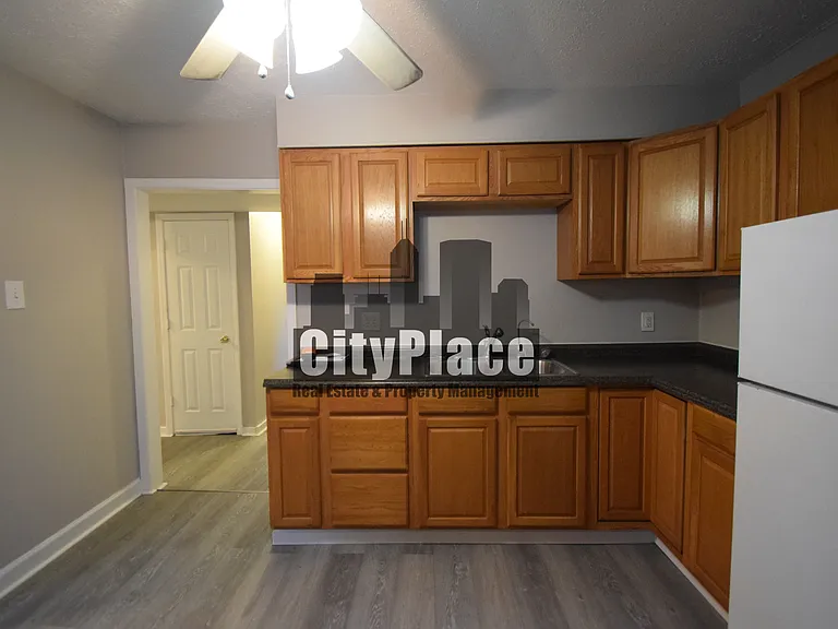 137 S Catherwood Ave — Photo 9