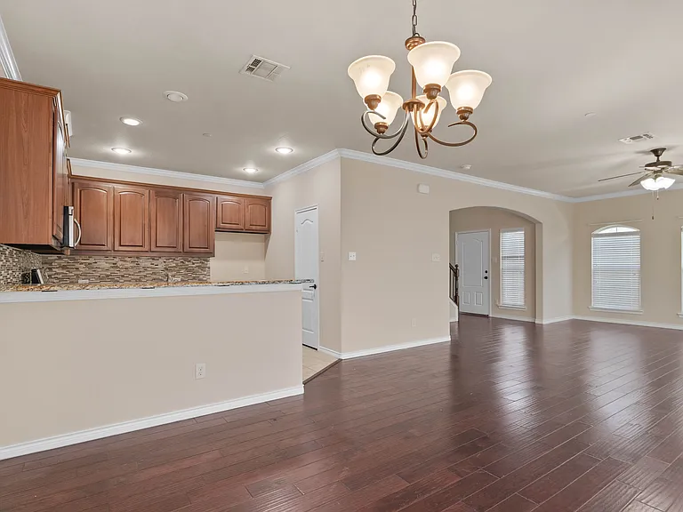 4213 Kiowa Dr — Photo 7