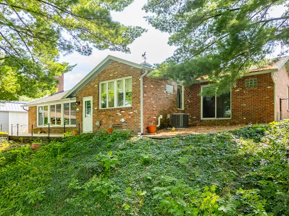 376 W Warford Dr, Nineveh, IN 46164