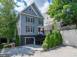 2034 S Lowell St, Arlington, VA 22204