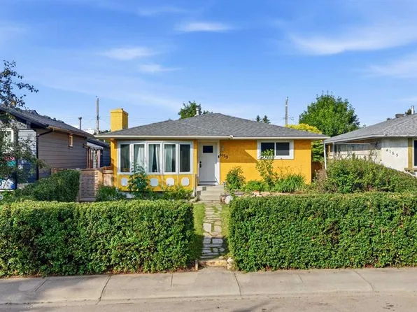 4159 NE Doverbrook Rd SE, Calgary, AB T2B 1X4