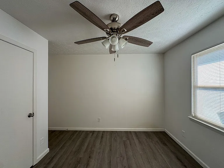 6864 Big Wood Rd — Photo 10