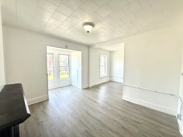 73 Saratoga Ave APT 2, Waterford, NY 12188