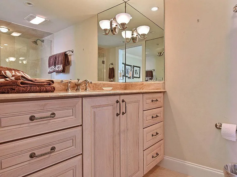 3554 Ocean Drive 703S #604N — Photo 16