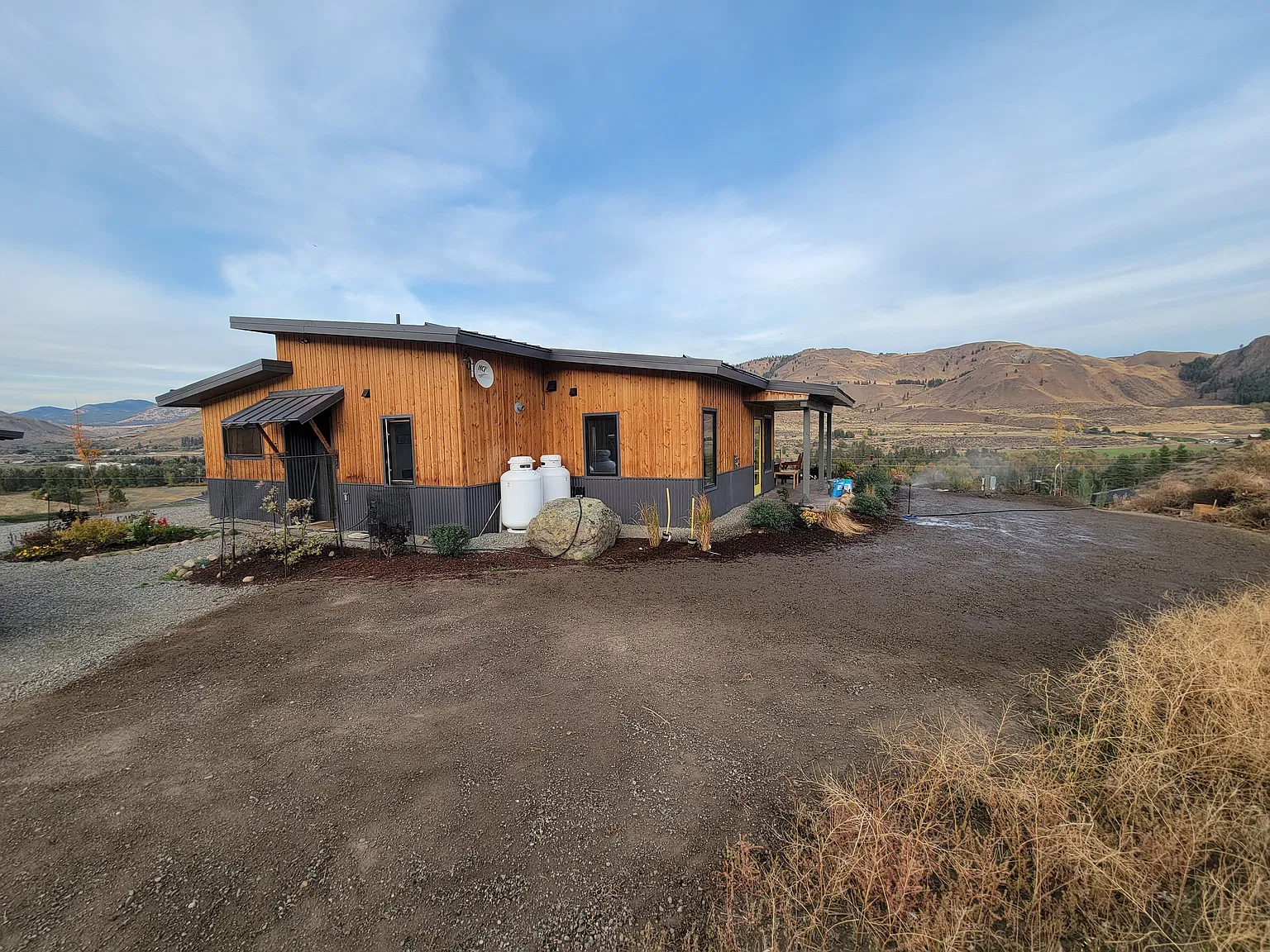 2 bed, 1200 sqft, $3,500 — Photo 4