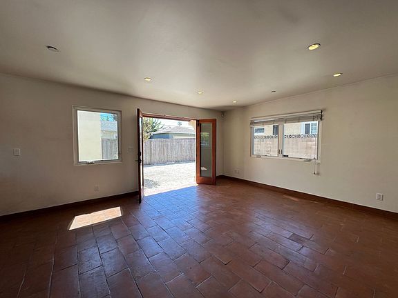 5th image of 1649 Cameron St