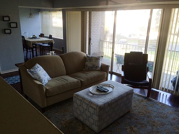 Living space, from foyer