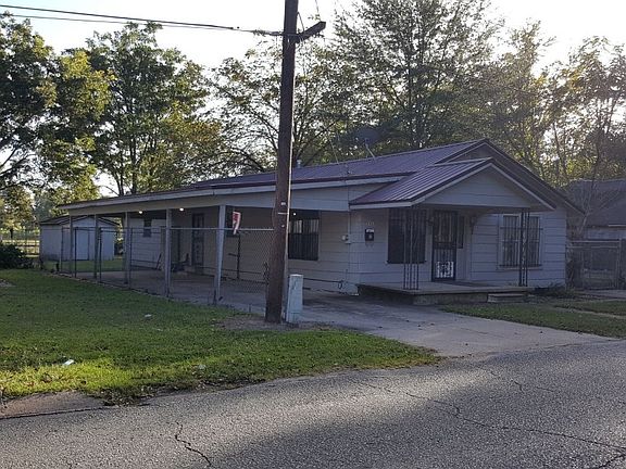 3rd image of 541 E Rose St