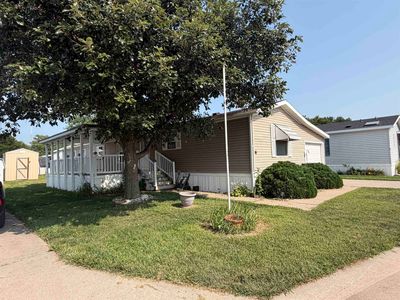16 Sara Dr, Hastings, NE, 68901