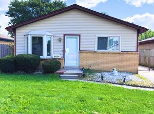 27124 Alden St, Madison Heights, MI 48071