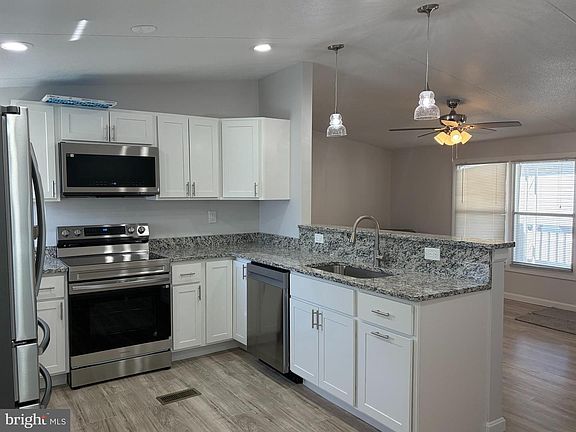 2nd image of 7 Roseview Rd