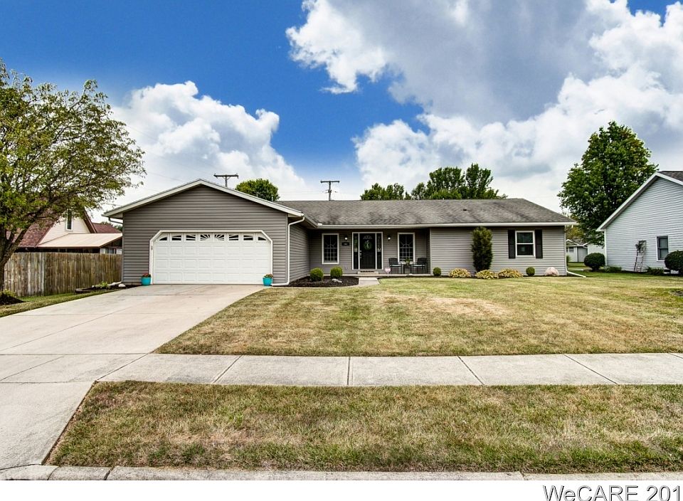 1st image of 841 Canyon Dr