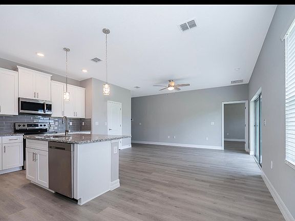 5th image of 330 San Marino Rd SW