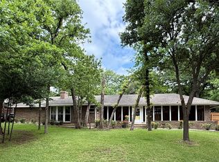 2742 Warwick Way, Grapevine, TX 76051