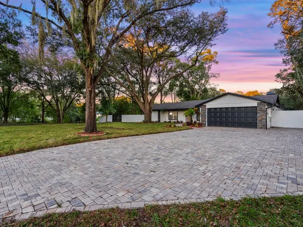 17013 Aspen Meadows Dr, Lutz, FL 33548