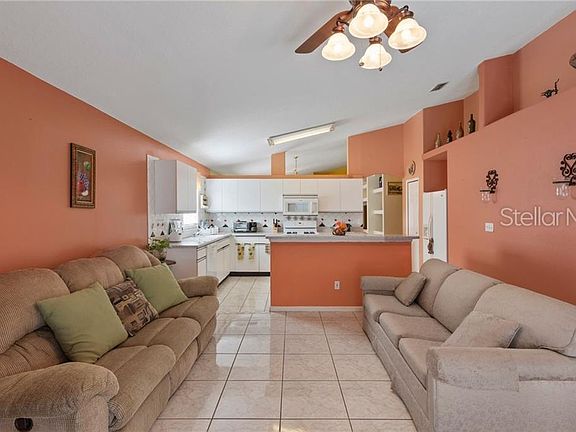 3rd image of 15729 Autumn Glen Ave
