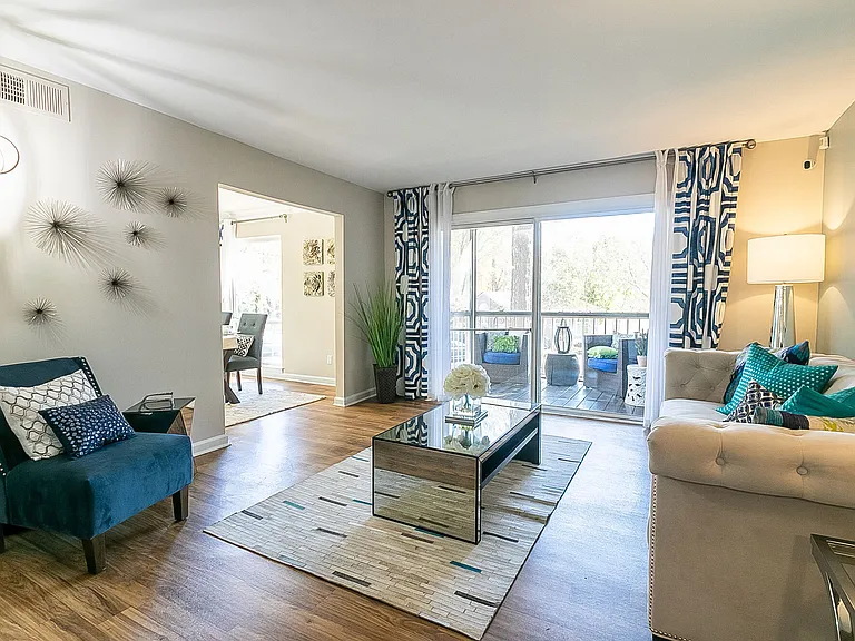 The Lake House at Martins Landing — Photo 7