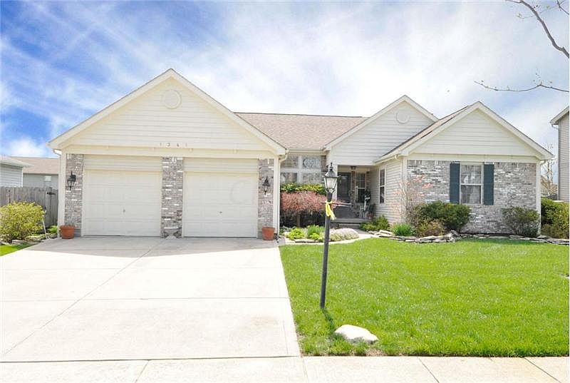 1st image of 1341 River Trail Dr