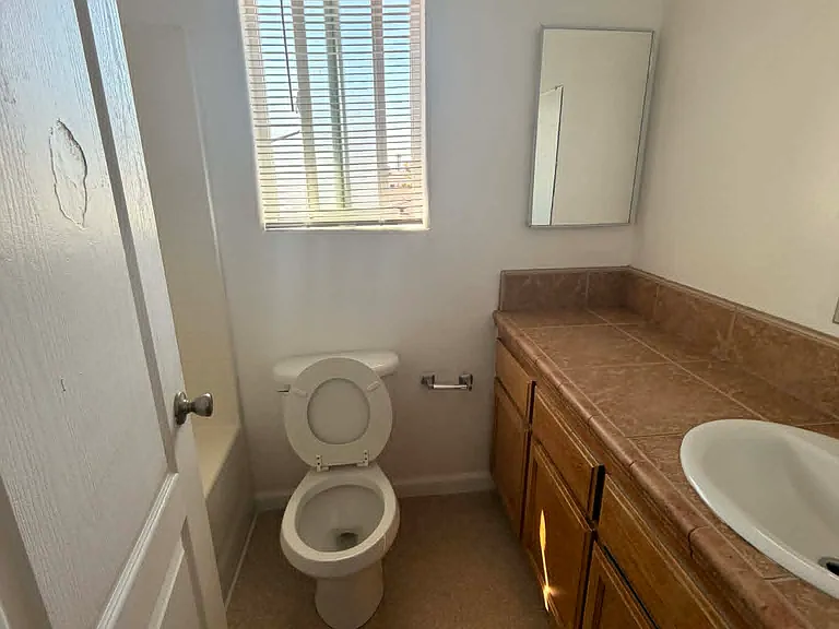 730 S Haley St — Photo 5