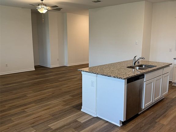5th image of 537 Robinson Way