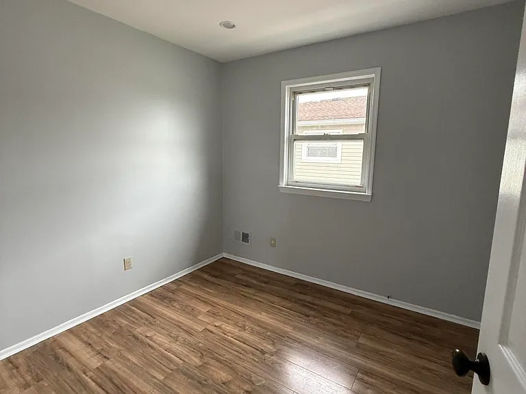 37 E Stroud Ave #2 — Photo 7