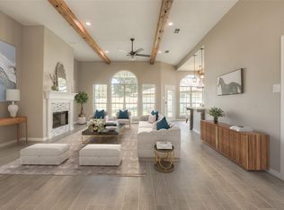 319 Brookhollow Dr, Huntsville, TX 77340