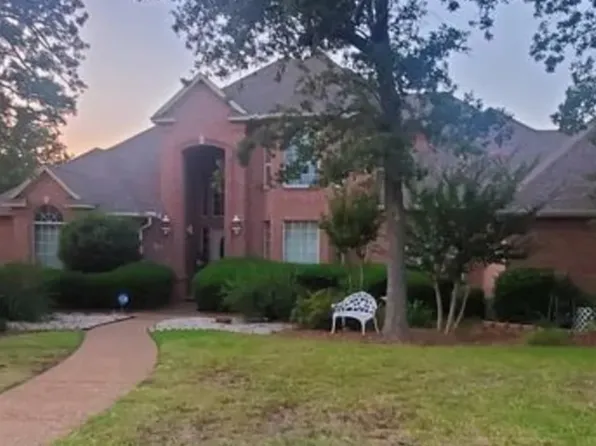 101 Inverness Dr #1, Roanoke, TX 76262