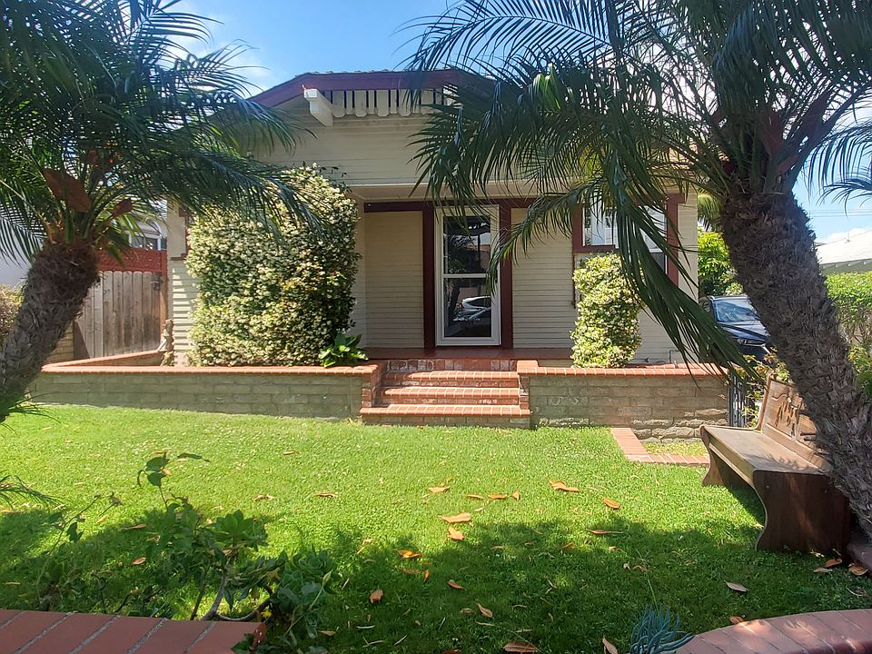 1st image of 1042 W 10th St