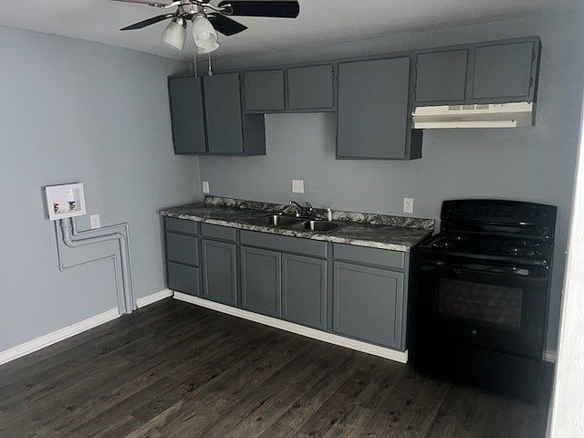 1st image of 422 S 13th St