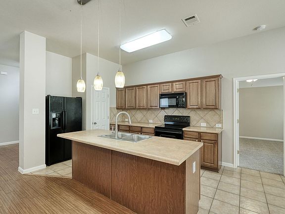 4th image of 1906 Melissa Oaks Ln