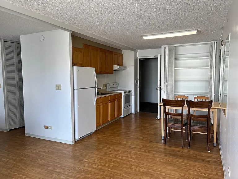 1655 Makaloa St #1102 — Photo 10