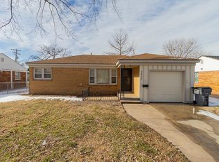 2827 S Larkin Dr, Wichita, KS 67216