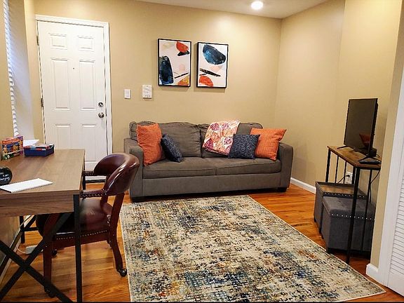 5th image of 821 N Franklin St #2