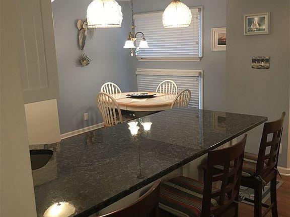 2nd image of 4314 West Ave #7