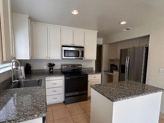 3rd image of 4304 Calcutta Way #2